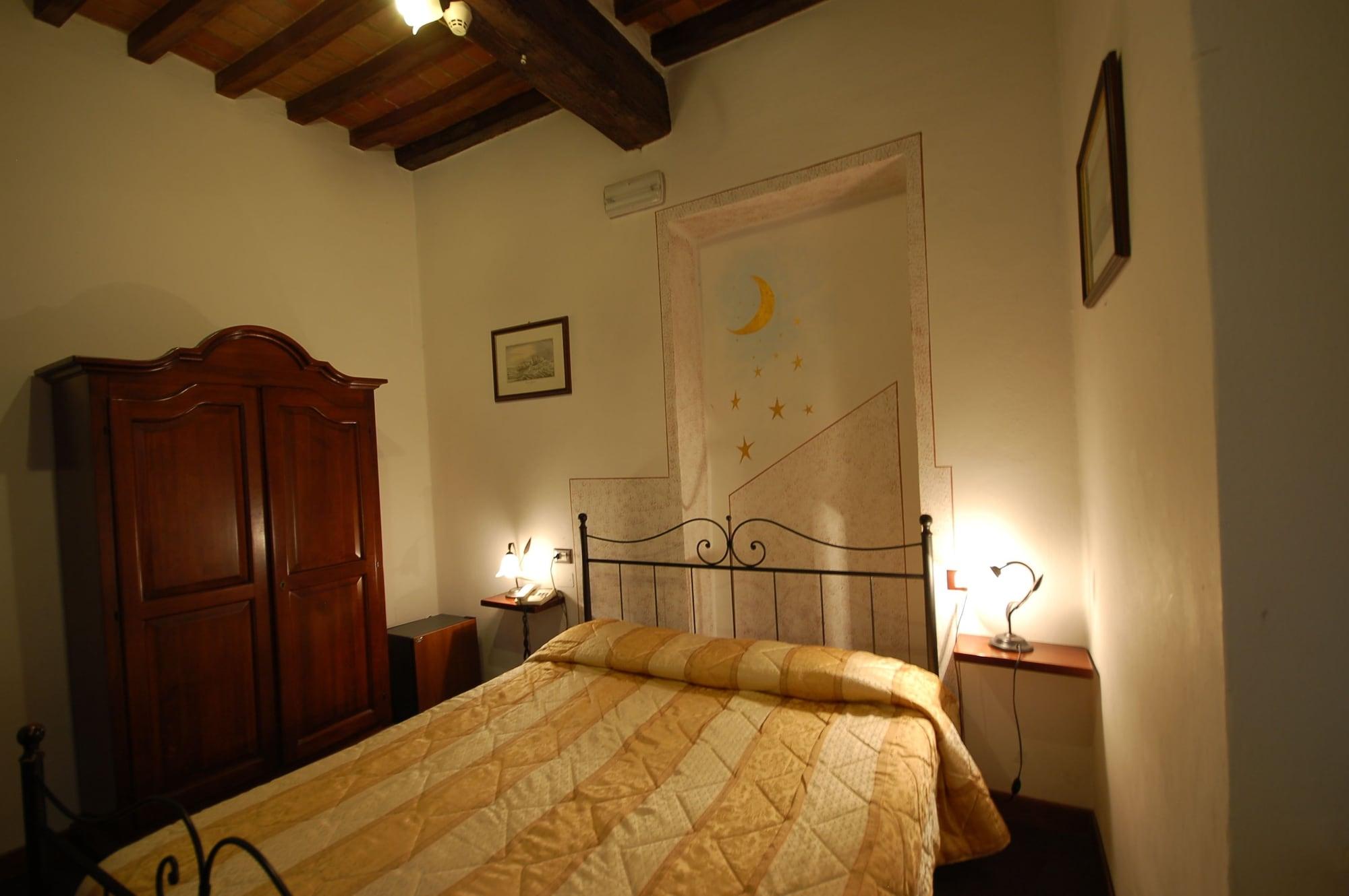 Hotel Leonardo Pisa Esterno foto