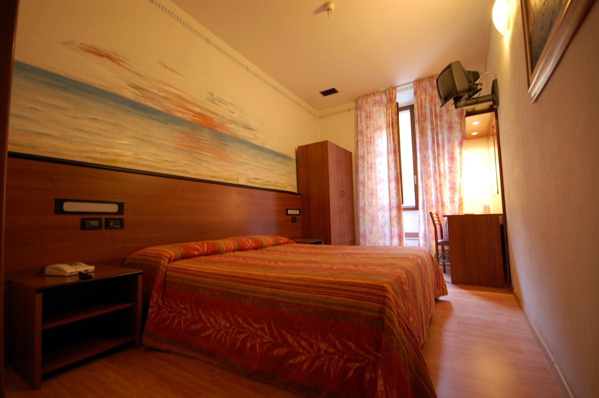 Hotel Leonardo Pisa Esterno foto